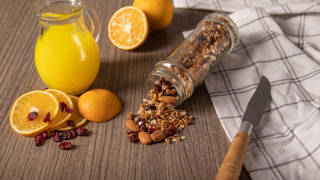 What Is Staying Fit While Traveling? Practical Strategies for Flights, Hotels, and Dining Out