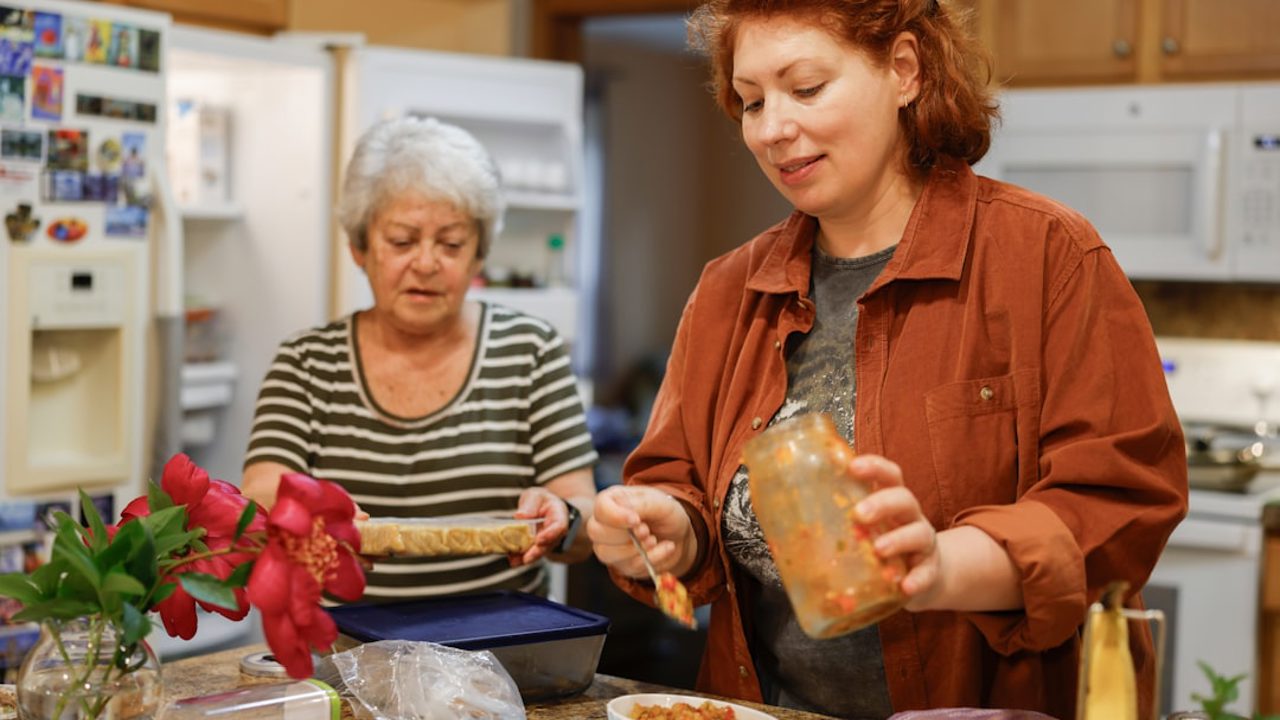 What Is Emotional Eating and How to Manage It? Triggers, Strategies, and Solutions