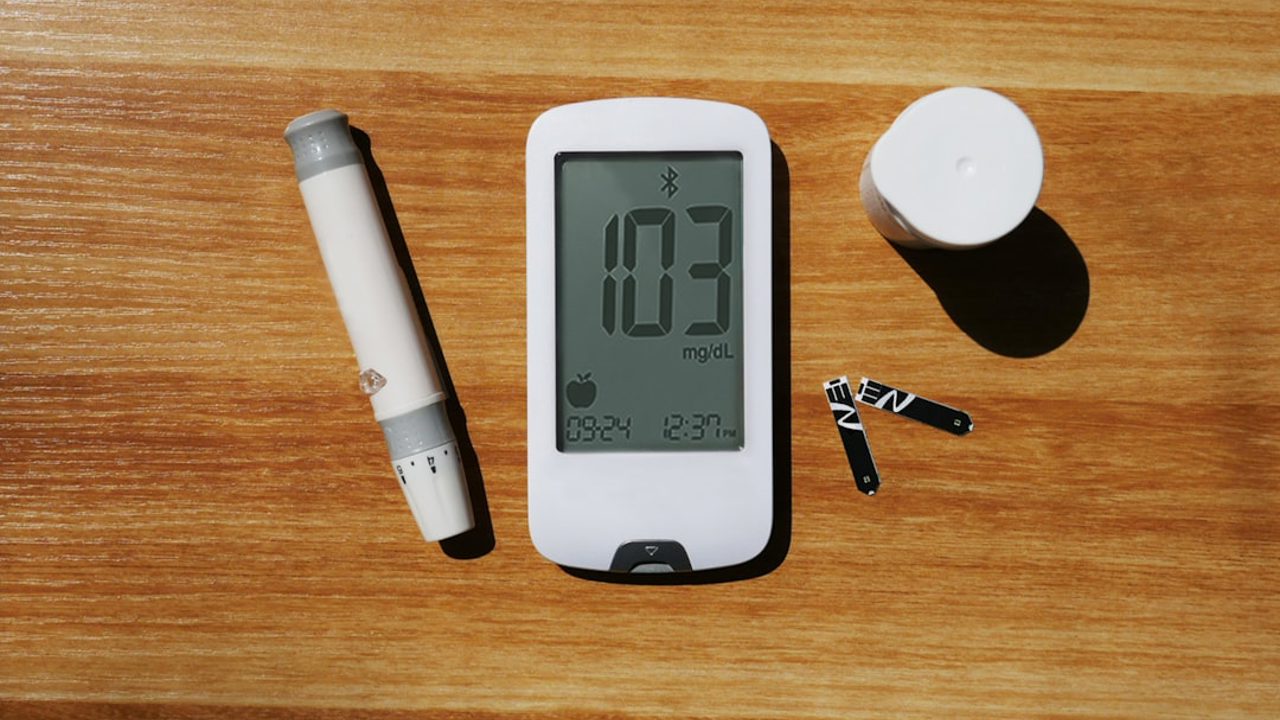 How to Balance Blood Sugar: Nutrition and Daily Habits