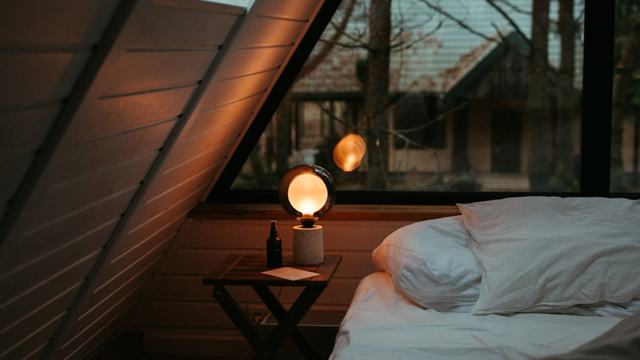 Room Temperature, Bedding, and Shower Timing for Better Sleep: What They Are and How to Optimize Them