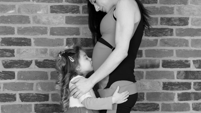 Pilates After Diastasis Recti: What It Is, How to Do It, and Safe Progression Stages