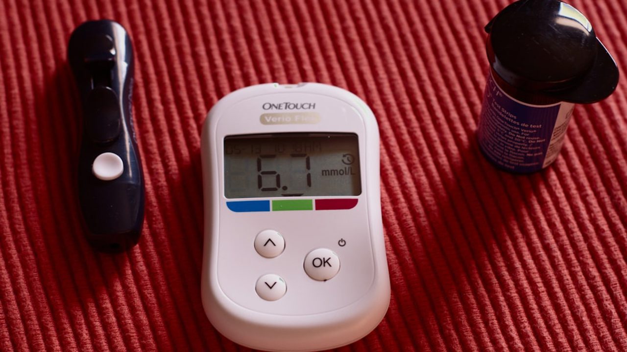 How to Lower Blood Pressure and Cholesterol: Walking, Diet, and Lifestyle Strategies