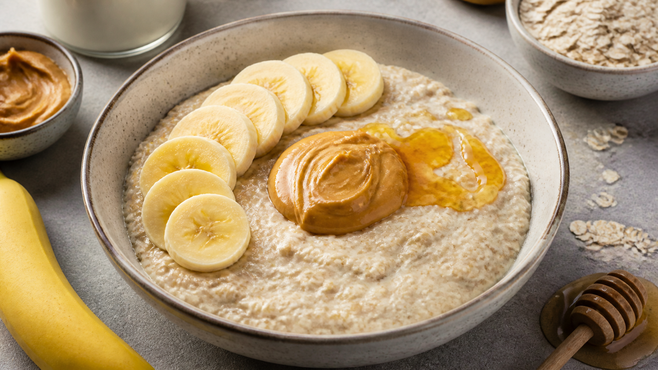 Erdnussbutter Haferflocken Schüssel